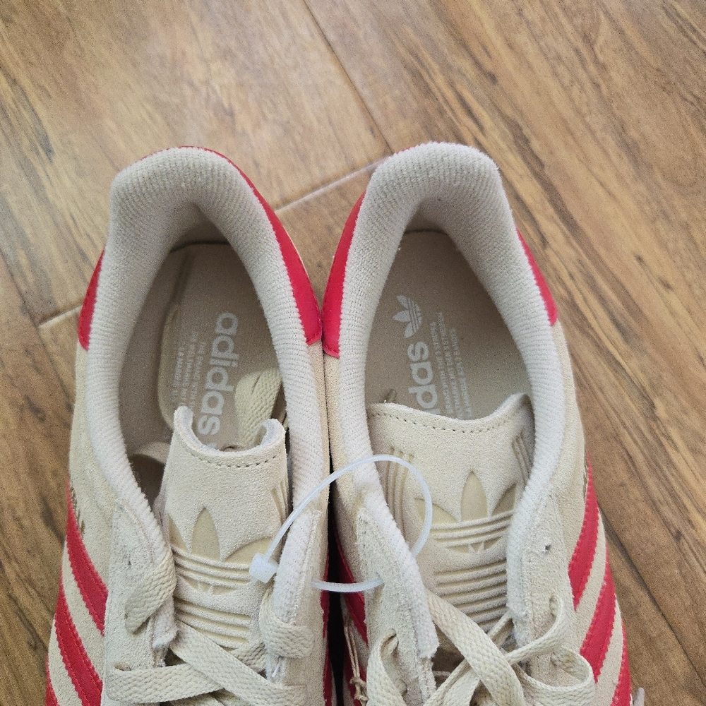 Adidas Suede Gazelle JH5393 Men Tan And Red New No Box 042025 - Picture 5 of 9